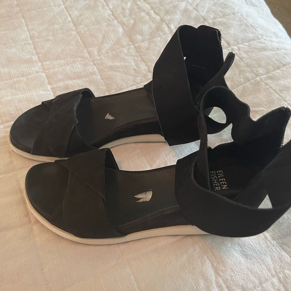 Eileen fisher sandal 7 worn once.
